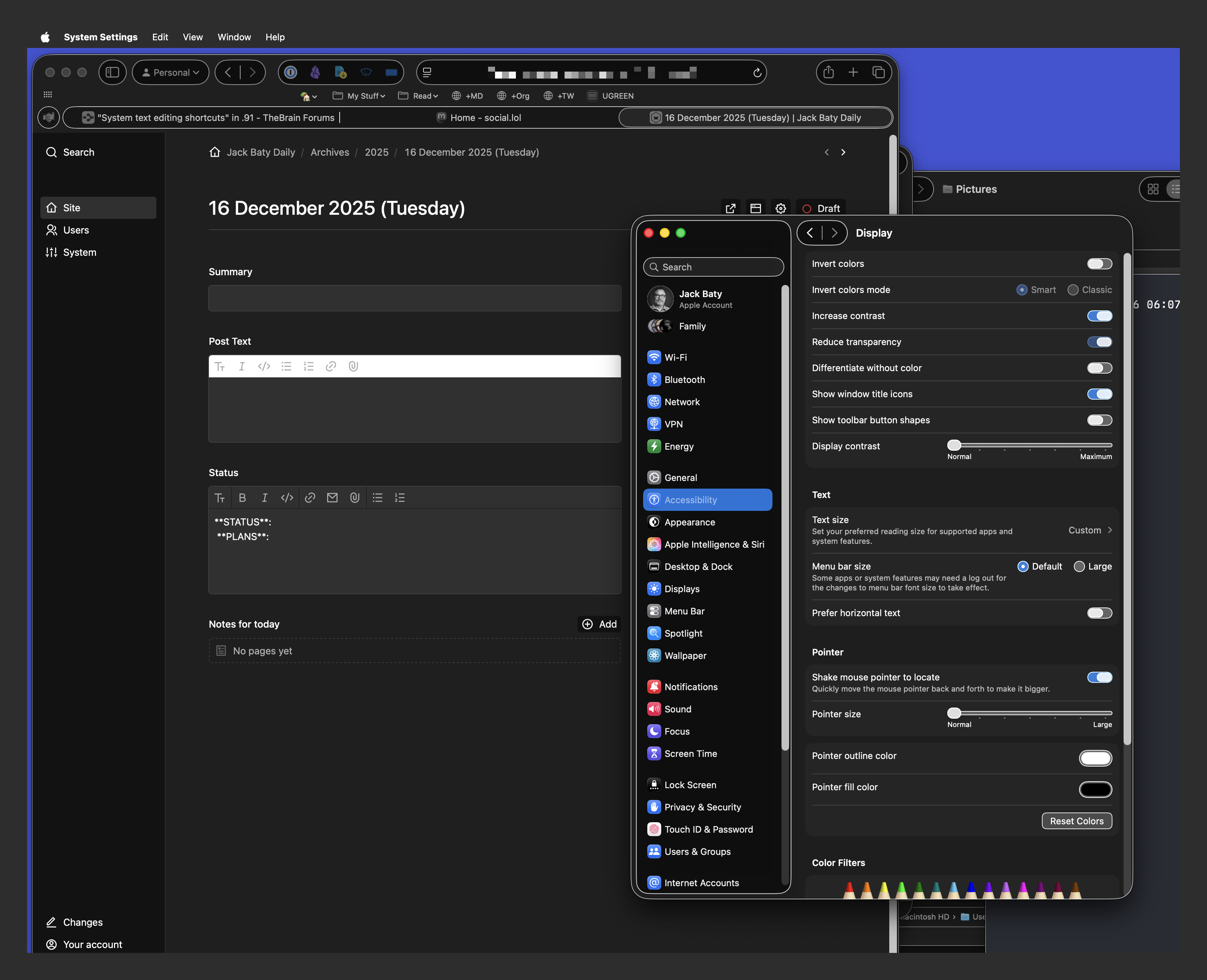 Tahoe screenshot with Reduced Transparence and Increase Contrast settings enabled.